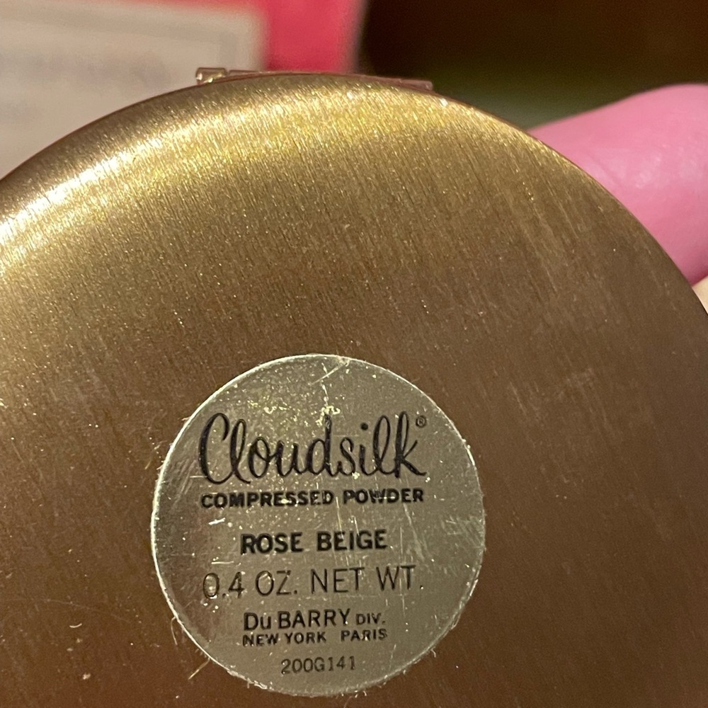 Vintage Dubarry makeup Gift set Gold Compact and Lipstick Set Never used - Picture 12 of 14